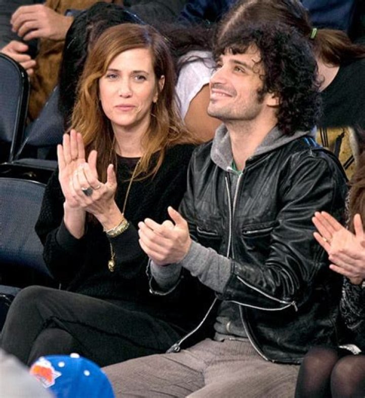 Kristen Wiig and Fabrizio Moretti Celebrity Couples