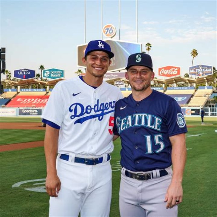 Kyle Seager's wife responds to Mariners president's remarks