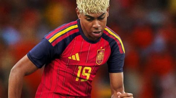 Lamine Yamal llama a la puerta de la selecci&oacute;n