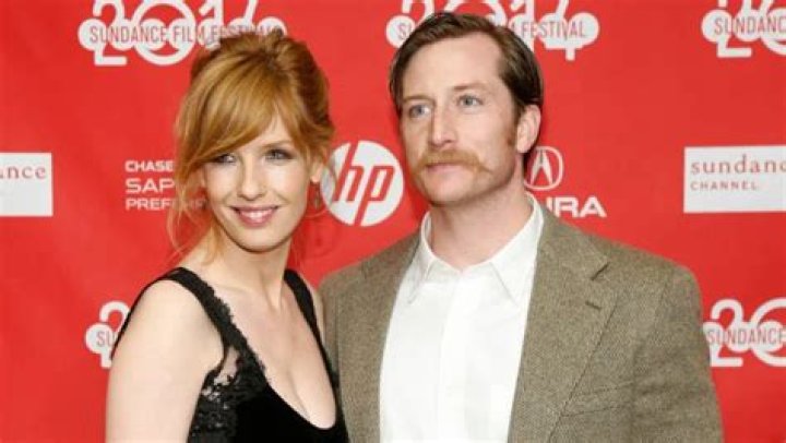 Le mari de Kelly Reilly rencontrez Kyle Baugher, l'&eacute;poux de la star
