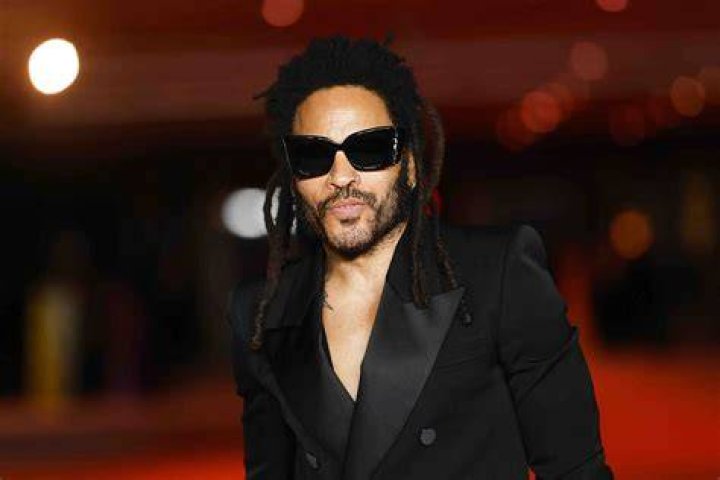 Lenny Kravitz's penisgate moment takes the wardrobemalfunction crown