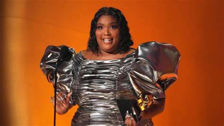 Lizzo RasinaDaxton