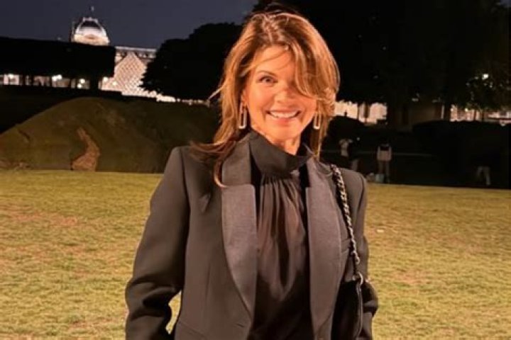 Lori Loughlin's Daughters Olivia Jade and Isabella Giannulli Are
