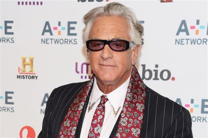 &lsquo;Storage Wars&rsquo; Barry Weiss 2021 Net Worth Revealed