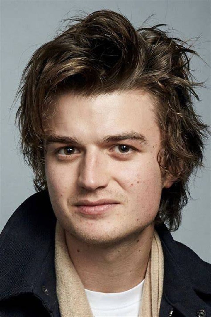 &lsquo;Stranger Things&rsquo; Actor Joe Keery Really Wants You to Stop &lsquo;Fixating