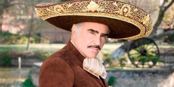 Luego de las acusaciones Vicente Fernández Jr. sale en defensa de su