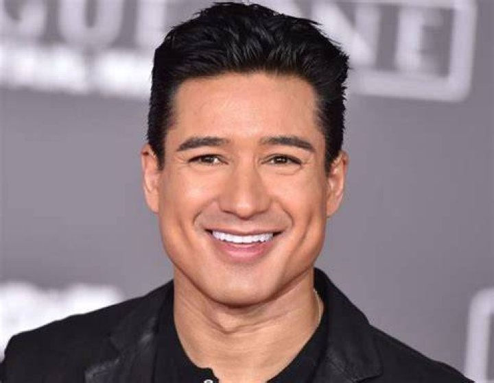 Mario Lopez Bio, Age, Net Worth, Salary, Height, Married, Facts