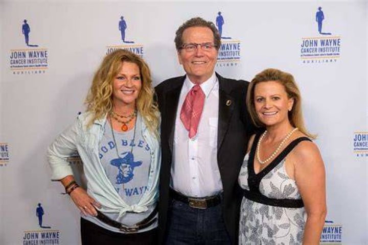 Marisa Wayne is John Wayne's youngest daughter here is her life story