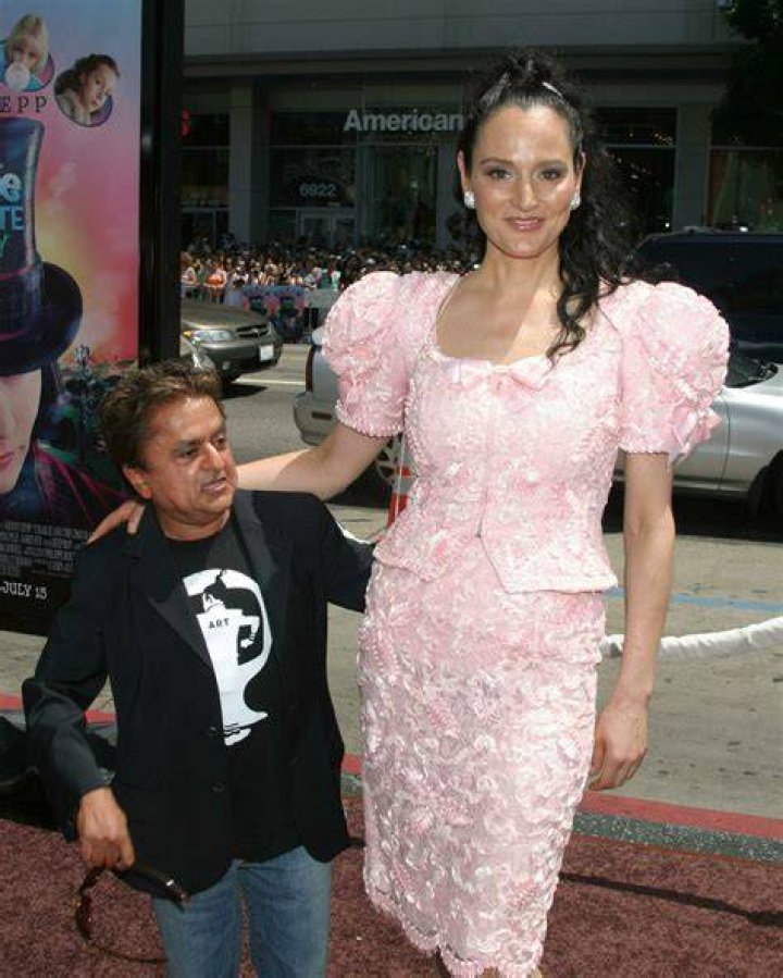 Meet Deep Roy Wife Millie Farris Married Life
