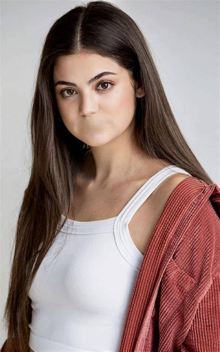 Meet Sadie LaflammeSnow, The 23 Years Old Making Her Debut
