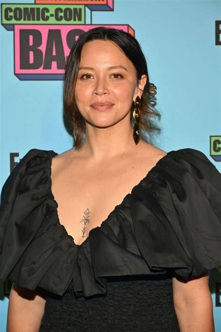 Melissa O'Neil Biography, Height & Life Story Super Stars Bio