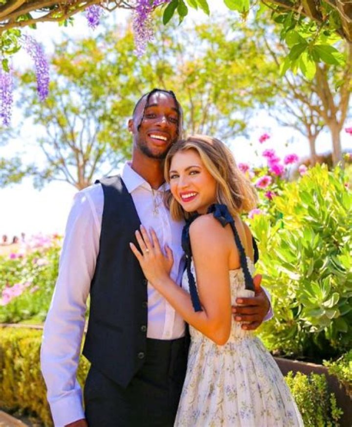 Miranda Derrick Age, Height, Wedding, Husband & Net Worth &raquo; CelebsExplore