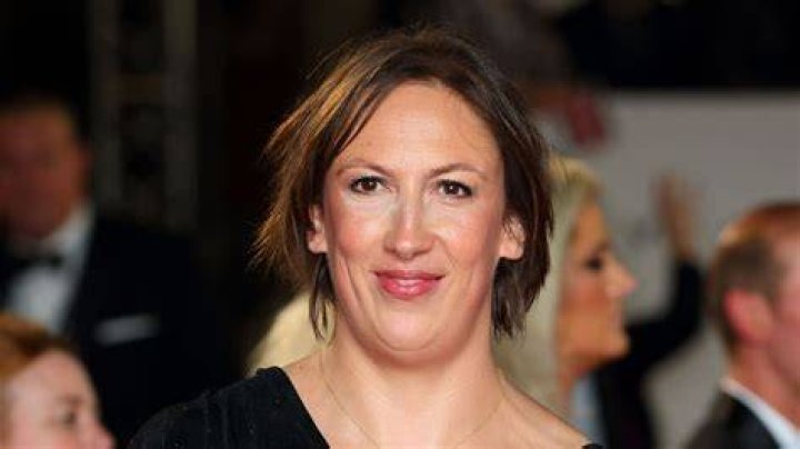 Miranda Hart on how she learned to love her height after struggling to
