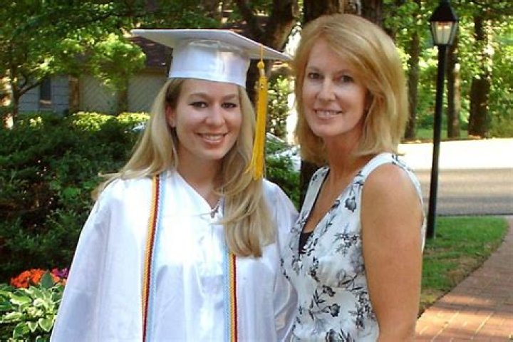 Natalee Holloway&rsquo;s mother returns to Aruba with ABC&rsquo;s &lsquo;20/20&rsquo;