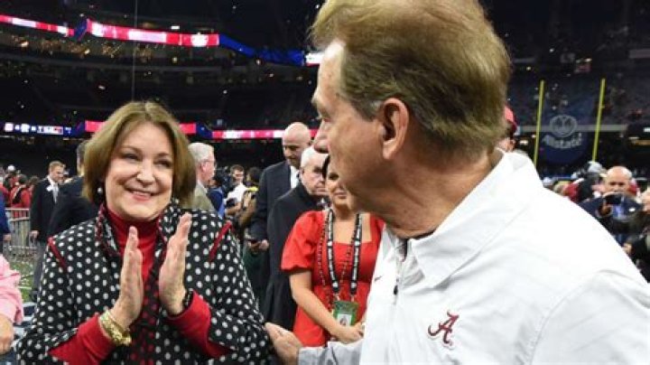 Nick Saban’s Wife Bids Farewell to Alabama in Heartwarming Statement