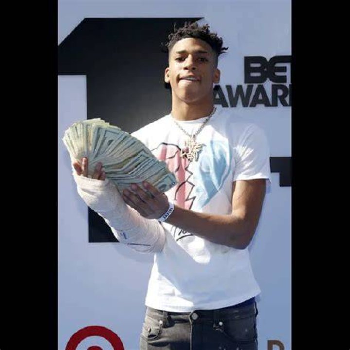 NLE Choppa Spends Thousands On Jordans, Nikes & More On "Sneaker