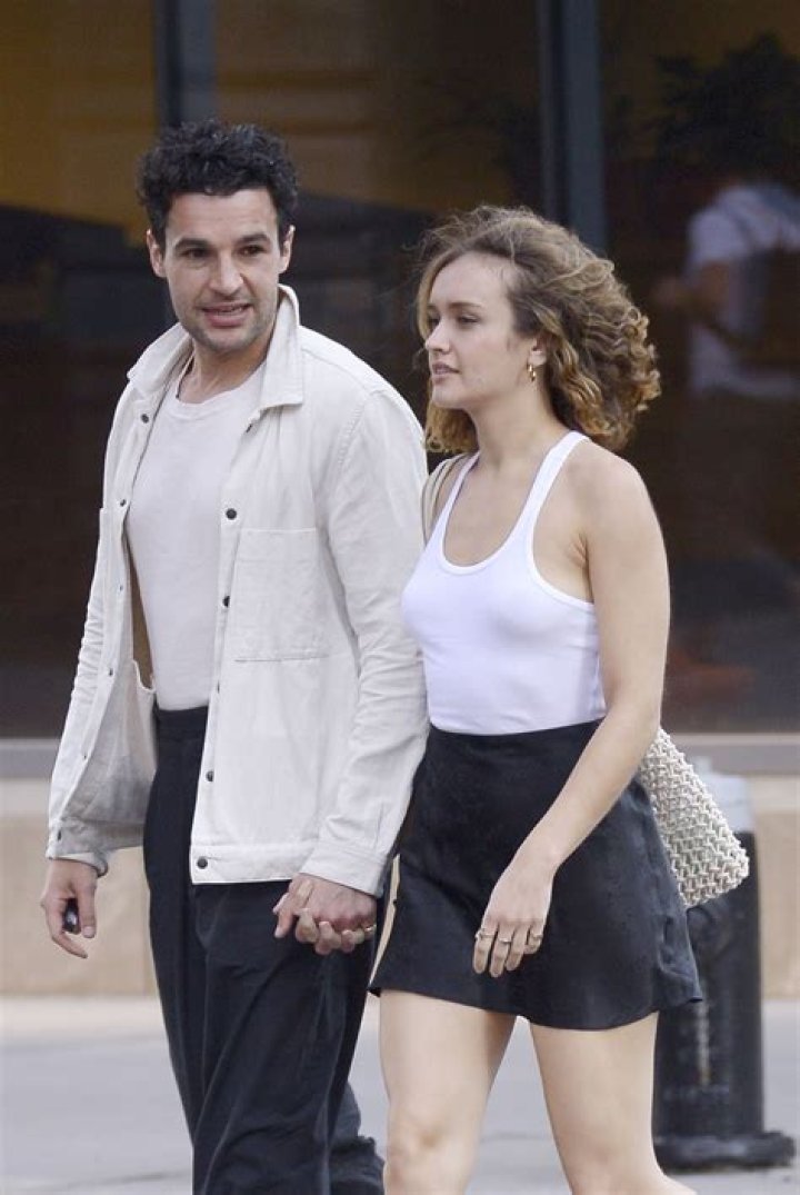 Olivia Cooke Husband Is She Married To Jacob Ifan?