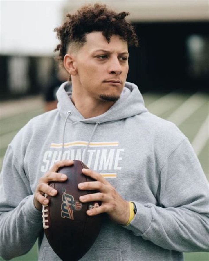 Patrick Mahomes Net Worth 2021, Salary, 503M Contract SportyTell