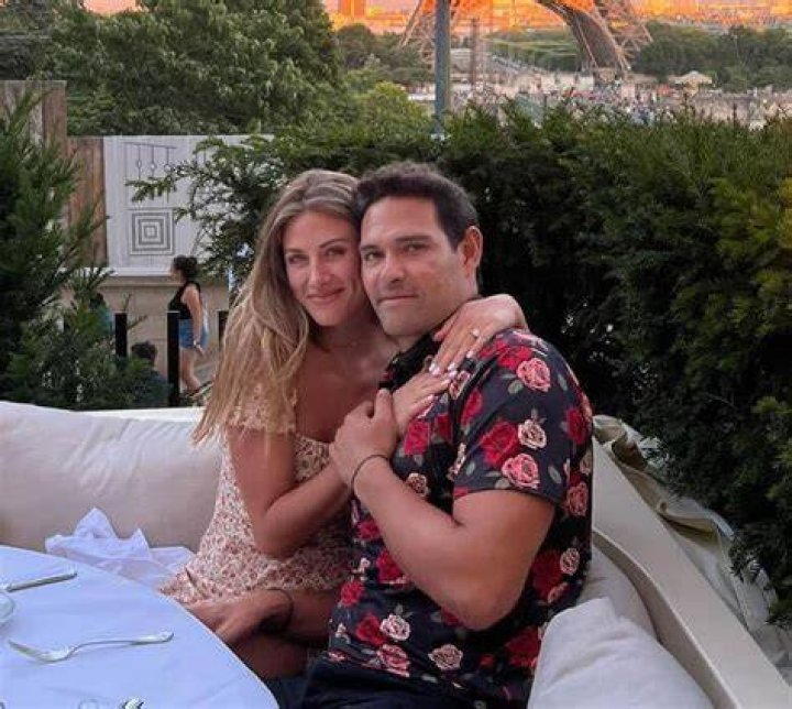 Perry Mattfeld Husband Who Is The Man Behind The Star?
