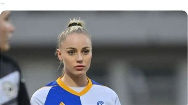Pesepak Bola Tercantik Ana Maria Markovic Anggap Cristiano Ronaldo