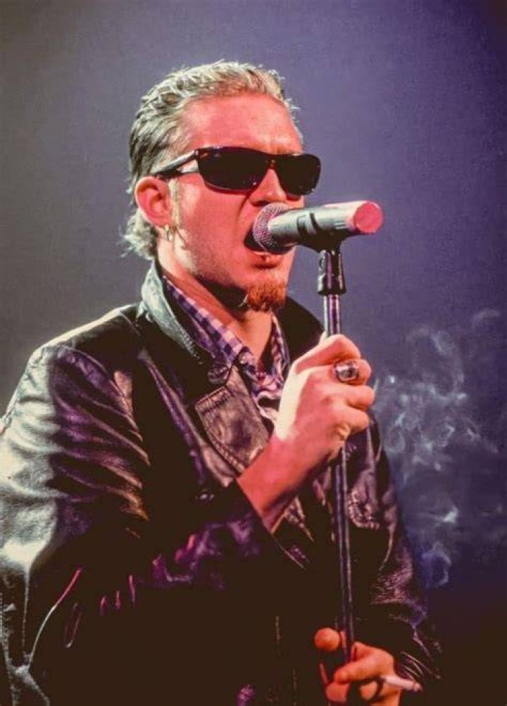 Pin on Layne Staley
