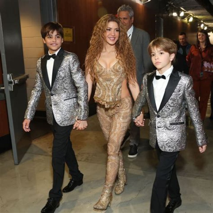 Piqu&eacute; y Shakira de vacaciones de superlujo foto espectacular de Milan