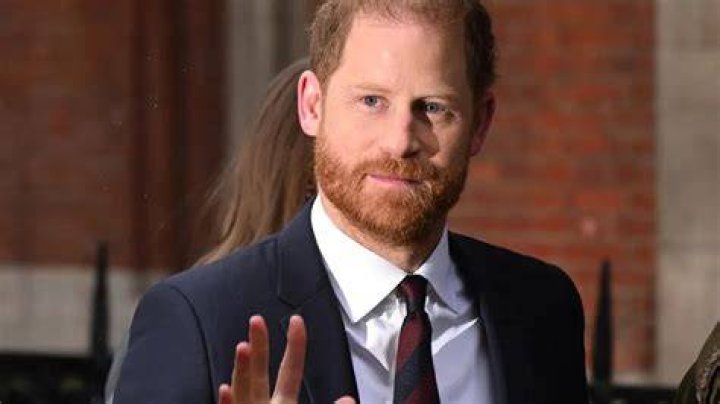 Princi Harry Windsor &euml;sht&euml; nj&euml; vend i vetmuar pa mbret&euml;resh&euml;n