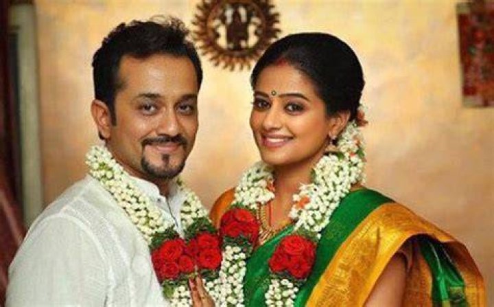 Priyamani Family Photos / Priyamani Age Boyfriend Husband Family