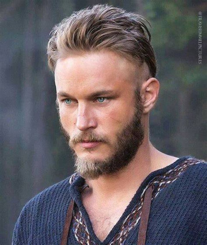 Ragnar season 1 Vikings travis fimmel, Vikings ragnar, Ragnar lothbrok