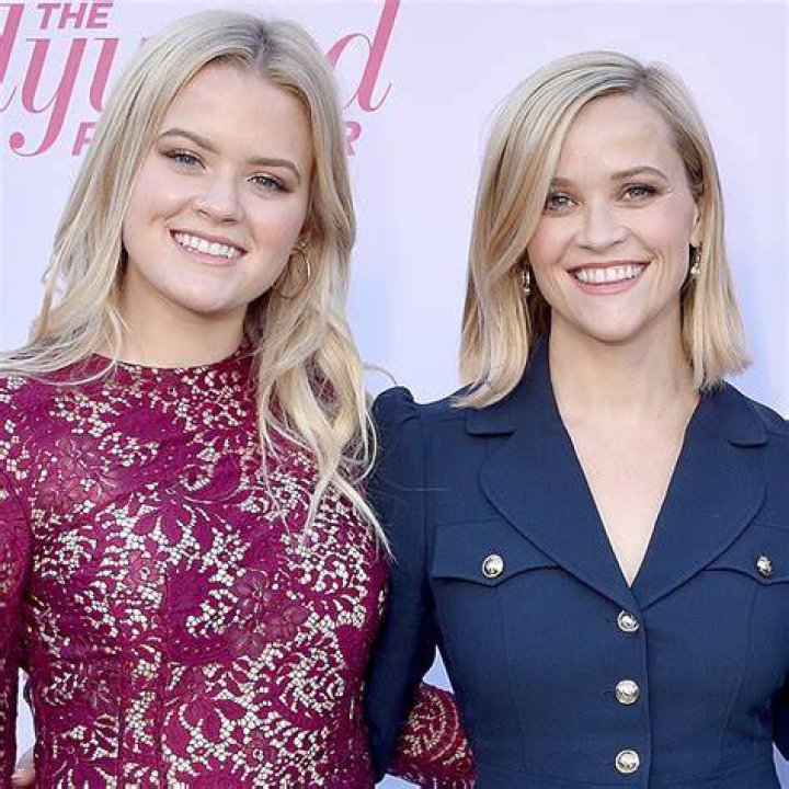 Reese Witherspoon Child Witherspoon also imparted a big big hug and