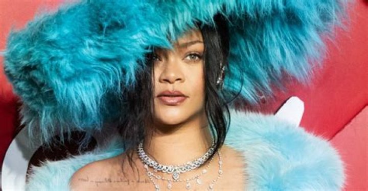 Rihanna est&aacute; sendo 'treinada' por JayZ para se apresentar no Super Bowl
