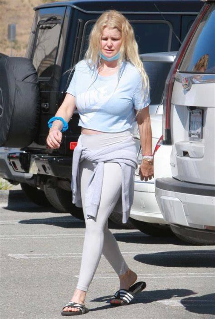Samantha Torres in a White Leggings Was Seen Out in Los Angeles Celeb