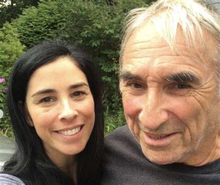 Sarah Silverman pays tribute after mother Beth Ann dies Daily Mail Online