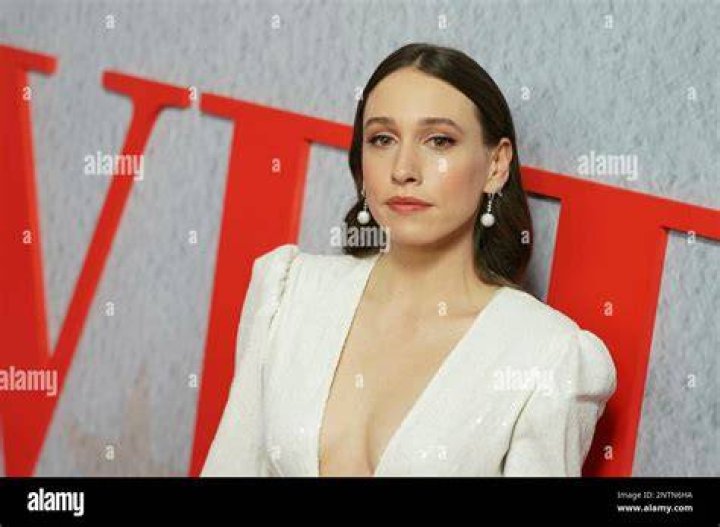 Sarah Sutherland &ldquo;Veep&rdquo; Season 7 Premiere in NYC &bull; CelebMafia