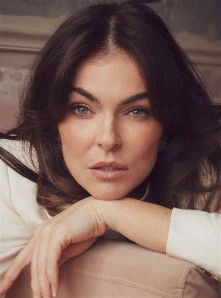 Serinda Swan's Dating History: Uncovering Past Loves And Personal Insights