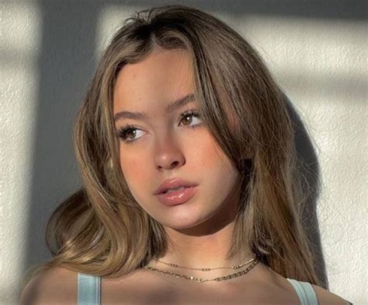 Sierra Cabot Wiki Biography Age Height Info Onlyfans Net Worth Hot