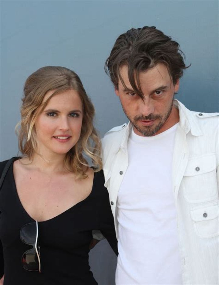 Skeet Ulrich Relationship Status, Wife, Children, Net Worth, Now