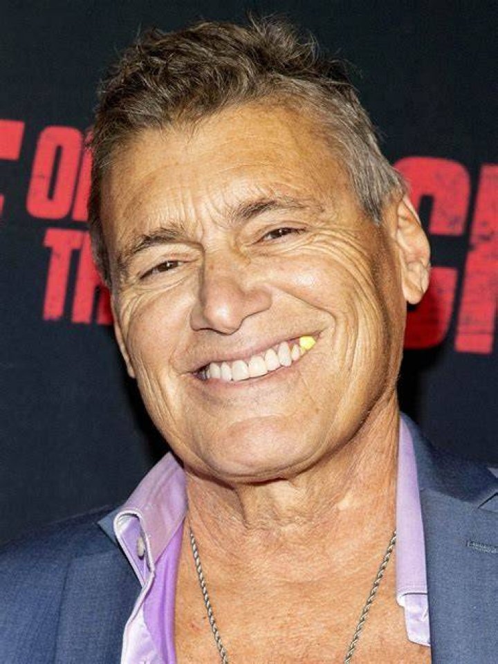 Steven Bauer, 60, Shows Off 20YearOld Girlfriend During Date Night