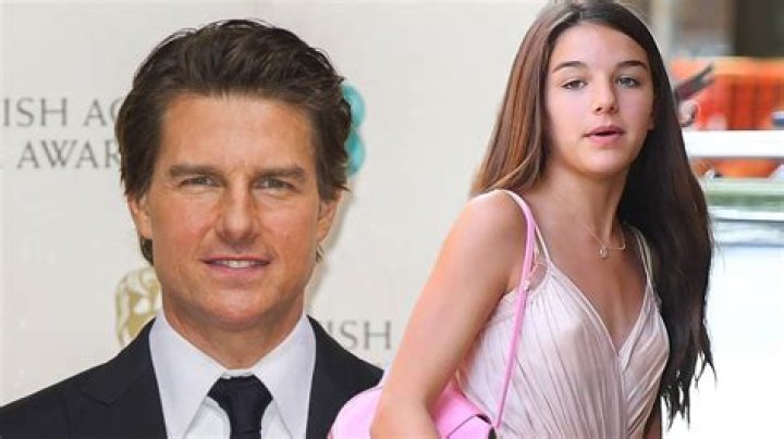 Suri Cruise Net Worth 2023 Dating Life, Parents Theatre Labrva