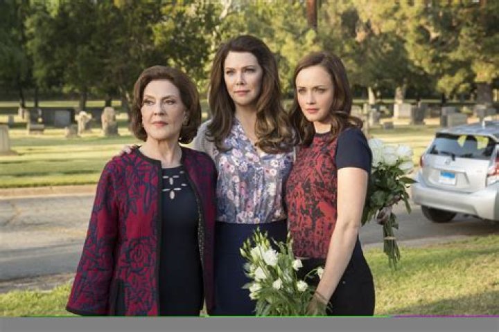 Sutton Foster Crushed on Gilmore Girls' Milo Ventimiglia Before Revival
