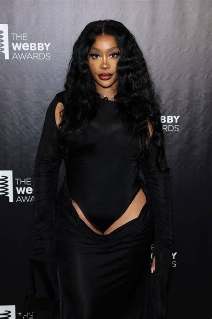 SZA&rsquo;s Siblings Facts about the Singer&rsquo;s Brother and HalfSister