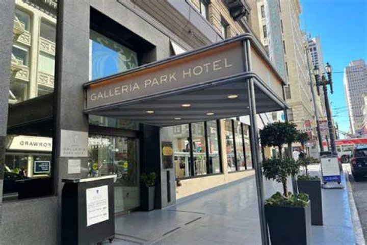 The Galleria on Park. Eric Clapton's son fell out a high w&hellip; Flickr