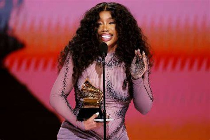 The Grammys didn't know who Ed Sheeran's parents were during awards