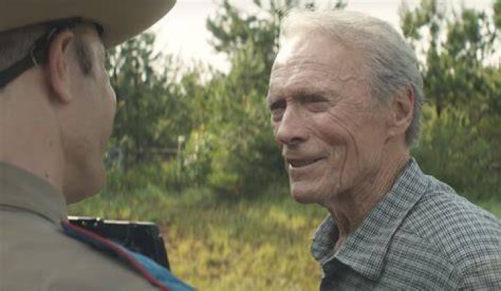 The Mule review Clint Eastwood movie costars Bradley Cooper.