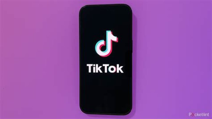 TikTok's tallest family reveals the strange things people say