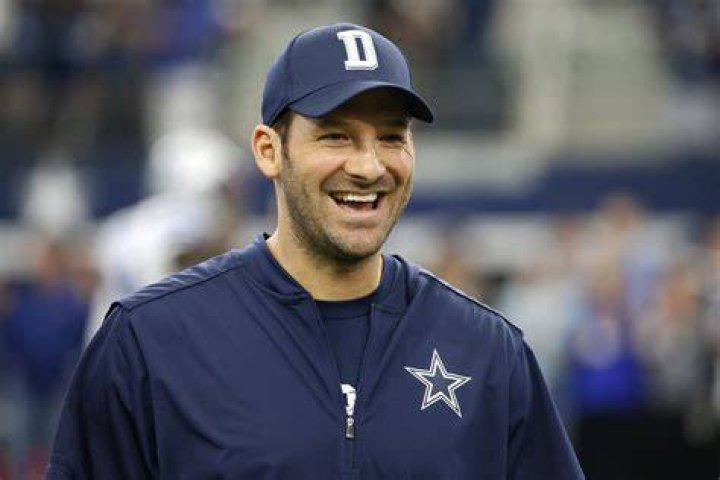Tony Romo's Wife Candice Pregnant with Third Child! Photo 3860031