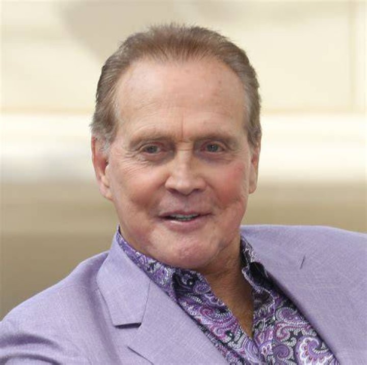 Total 47+ imagen lee majors now Thptnganamst.edu.vn