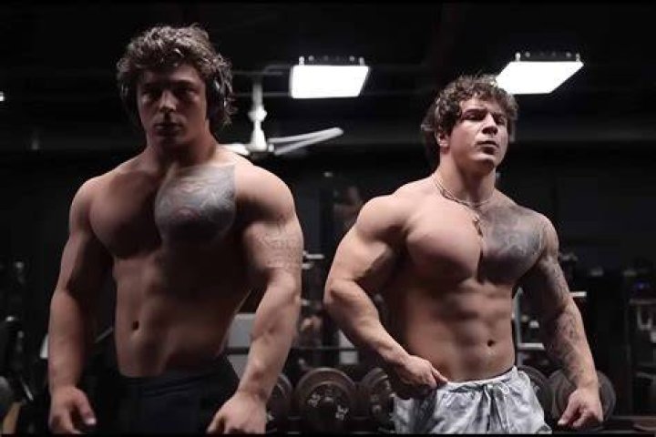 Tren Twins Height Tren Twins Claim 5,7ft How Tall Are The Tren Twins