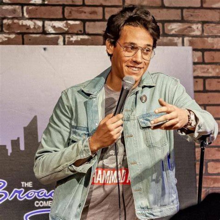 Troy Bond IMDb
