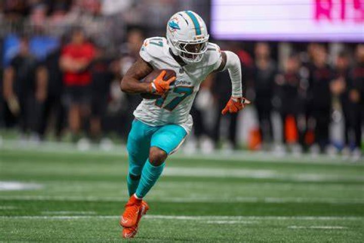 Unveiling The Truth: Jaylen Waddle's Wife And Relationship Status